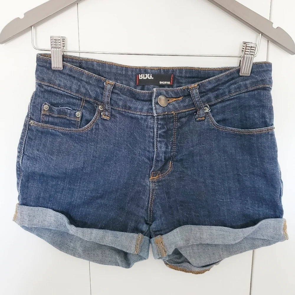 BDG‎ Shortie Denim Shorts 28 Mini Shorts Jean Shorts